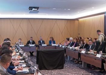 “Depolitizoni administratën zgjedhore”/ Rekomandimi i ambasadorit të BE, Gonzato për partitë politike