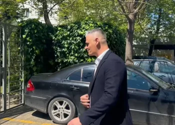 Hetimi për tunelin e Llogarasë, kreu i ARRSH paraqitet në SPAK. Avokati: Nuk kemi deklaratë