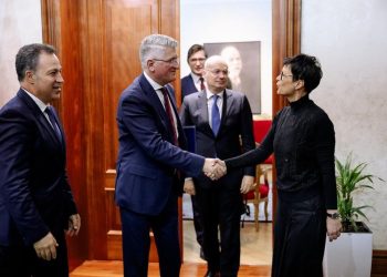 Gjekmarkaj takon Marta Kos: Integrimi europian s’mund të ndërtohet mbi shkeljen e zgjedhjeve dhe arrestimin e liderit të opozitës