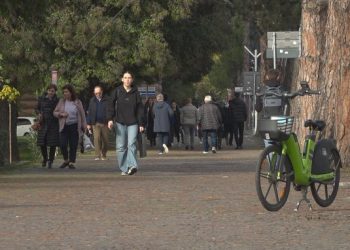 Gripi “mbërriti”/ Konfirmohen rastet e para, dimër me Covid dhe me viroza të tjera..