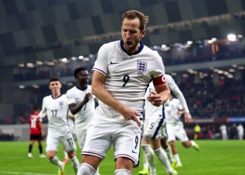 Shqipëri 0 – 2 Angli / Nuk mjaftojnë 75 minuta fantastike, kuqezinjtë ndëshkohen në fund