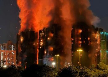 Thellohet bilanci i viktimave në gradaçelën e Hong Kong-ut/ Humbin jetën 36 persona, 297 raportohen të zhdukur (VIDEO)