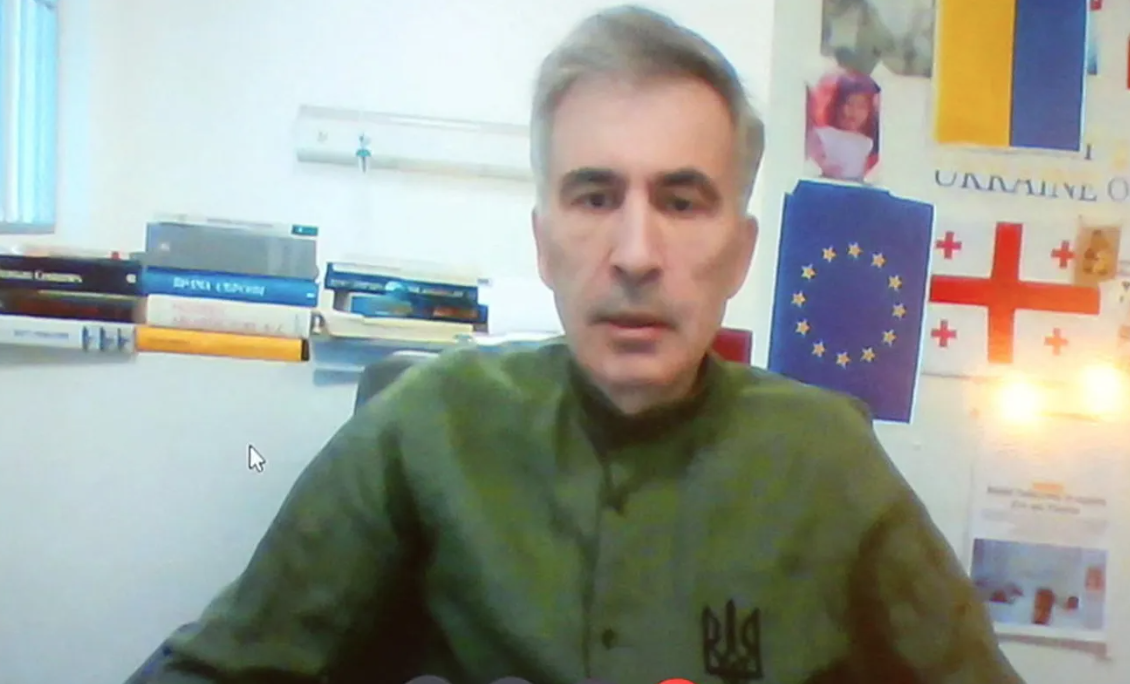 Ish presidenti i Gjeorgjisë thirrje nga burgu Zelenskyt  Më përfshij në listën e shkëmbimit të të burgosurve