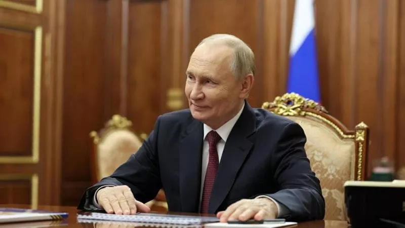 Putin dërgon shefat e shërbimeve sekrete në Abu Dhabi  zbardhen  vijat e kuqe  të Kremlinit për planin e paqes