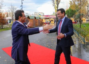 Kryebashkiaku i Stambollit, letër Veliajt: Kam bindjen se drejtësia, edhe kur vonohet, nuk mund të mohohet