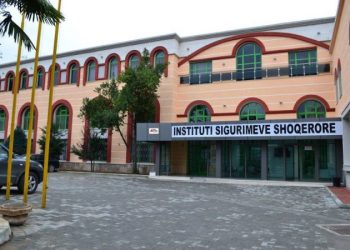 Shpërndarja e bonusit të fundvitit për pensionistët nis më 1 dhjetor/ Kreu i ISSH jep lajmin e mirë: Përfitojnë edhe ata që..(VIDEO)