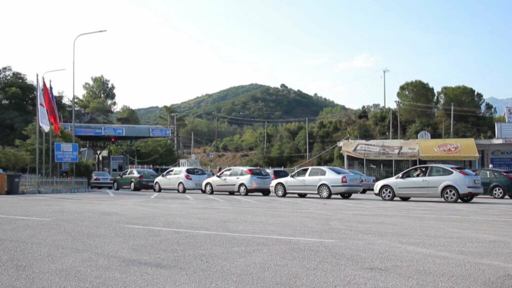 Fermerët grekë sot në protestë  bllokohet aksi Kakavijë Janinë