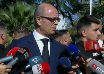 “Fatos Nano, politikan me intelekt të pakonkurrueshëm”/ Petro Koçi: Ngriti Shqipërinë nga gërmadhat e 1997