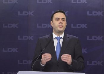 “Mandatimi i Konjufcës, Kurti si monark, do t’i kalojë pushtetin Glaukut”