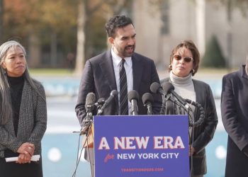 “Më dëgjo mirë, po i lë njerëzit pa bukë”, kryebashkiaku i Nju Jorkut sfidon hapur presidentin amerikan