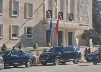 Çfarë po ndodh në Kryeministri? Edi Rama takohet me ambasadorët e BE-së