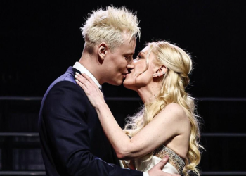 VIDEO-E dashura e supozuar e Putinit martohet me këngëtarin e njohur rus, në Donjetskun e pushtuar