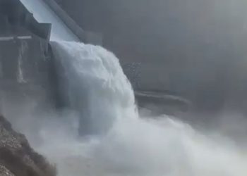 Situata nga moti shkakton përmbytje/ Rritja e prurjeve në Devoll: HEC-i i Moglicës hap portën e shkarkimit