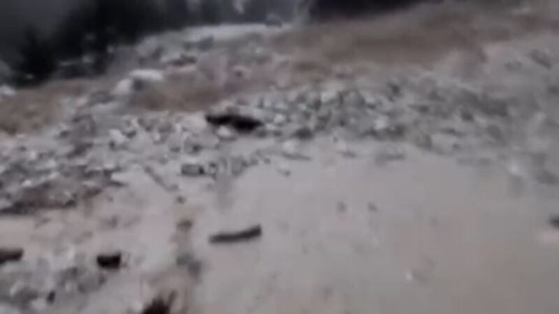 Situata me motin e keq  evakuohen banorët dhe familjet e bllokuara në Theth