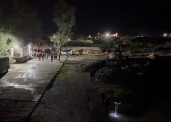 VIDEO- Rëndohet situata në Novoselë, Vjosa arrin kuotën 7.7 metra/ Evakuohen 3 familje, rrezikohet një biznes…