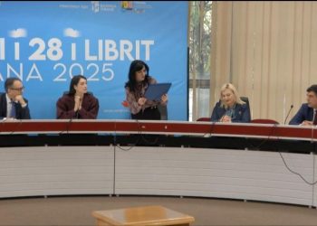 Çmimet e Panairit të 28-të të Librit, “Autori më i mirë i vitit” i jepet Artan Fugës