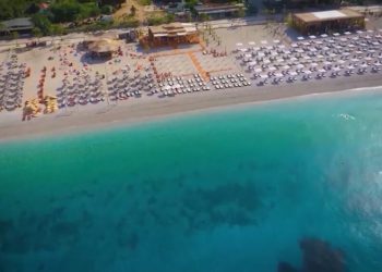 “Shqipëria po mahnit vizitorët”/ Revista prestigjioze e cilëson vendin tonë si një nga destinacionet turistike në Europë