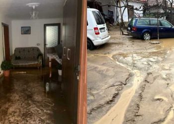 Dhjetëra banorë të bllokuar, reshjet izolojnë fshatrat në Maliq e Pogradec