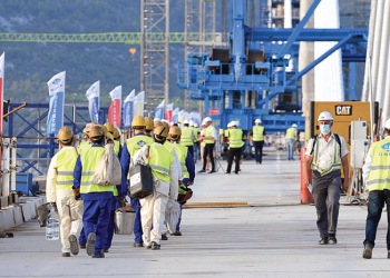 Nga minierat te fabrikat diellore: Projektet kineze përballen me pengesa të rralla ligjore në Ballkan