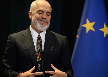 “Shqipëria po i beson Inteligjencës Artificiale”- Euronews: A mundet që “Diella” ta çojë vendin drejt anëtarësimit në BE?