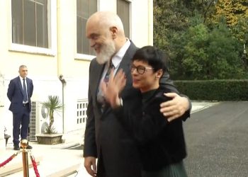 Samiti në Tiranë/ Rama pret komisioneren Kos, homologun Kurti, edhe liderët e Ballkanit Perëndimor