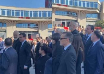 Homazhet në nder të Fatos Nanos bashkojnë Kurtin dhe Ramën, shihen krah për krah (VIDEO)