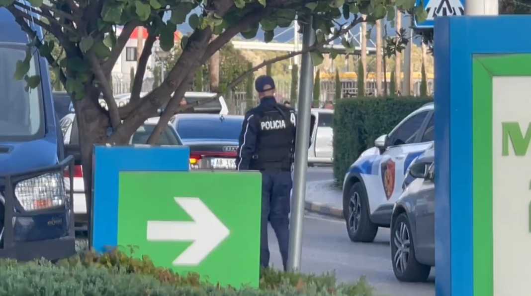  Deri më tani grupi hetimor e ka të qartë ngjarjen   Gazetari  Atentati në Rinas u filmua nga kamerat e sigurisë