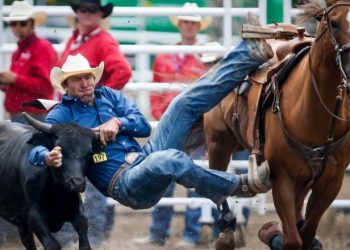 Ata që duan t’i ikin gjykimit të 21 janarit…