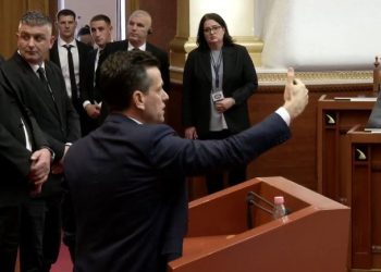 Rrëfimi i Pacollit për Aeroportin e Vlorës, reagon Agron Shehaj: Tregon mënyrën se si ndahen tenderat në mënyrë fiktive