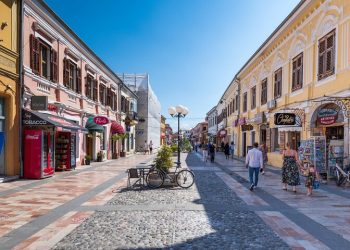 2019-2023, vetëm 4 qarqe kanë rritur peshën në ekonomi, 8 të tjerat në rënie