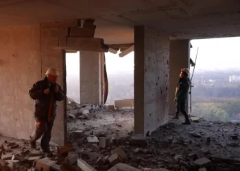 Droni rus godet një pallat në Kiev, gjashtë të vrarë dhe dhjetëra të plagosur