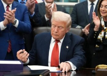 Frutat ekzotike, kafeja e mishi i viçit përjashtohen nga taksat e importit Trump nënshkruan urdhrin e ri ekzekutiv