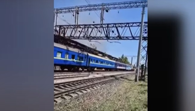 Pse Rusia po godet trenat  Trefishohen sulmet në infrastrukturën hekurudhore për të paralizuar Ukrainën