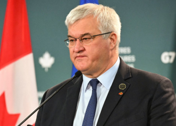 “Zhbllokoni asetet e ngrira ruse”- Ukraina kërkesë BE: Na duhet një kredi për luftën kundër Rusisë