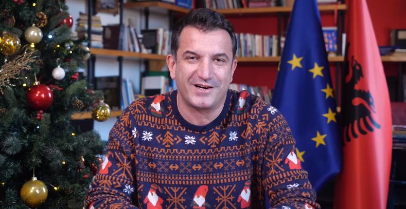  Kushtetuesja  e la në detyrë  vjen urdhri i parë i Veliajt nga burgu  Të nisë puna për 