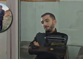 “Shpëto veten, lajmëro policinë”/ Djali vret babanë, flet bashkëshortja e Pjetër Kodhelit: Pashë tmerr me sy! I gjeta të dy…