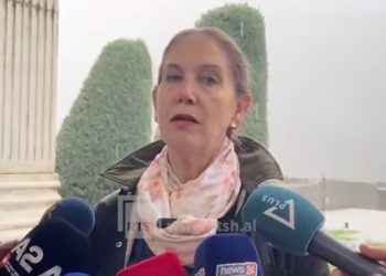 Zgjedhjet në Tepelenë, Mirela Kumbaro fton qytetarët të dalin në votime: Procesi i qetë dhe pa probleme