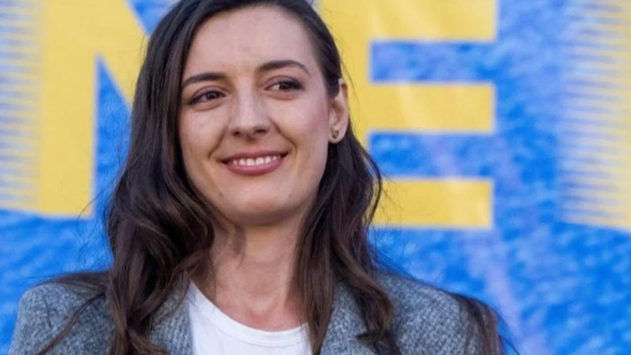 U bë viral në rrjet punësimi në kompaninë e Sigurisë  publikon CV e saj  Zegjine Çaushi  Kam qenë juriste  paga ime 