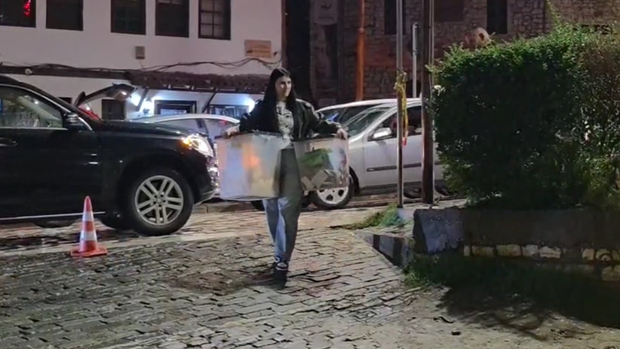 Mbyllja e procesit të votimit në 5 bashki  kutitë drejt qendrave të numërimit  Ja sa ishte pjesëmarrja totale e votuesve