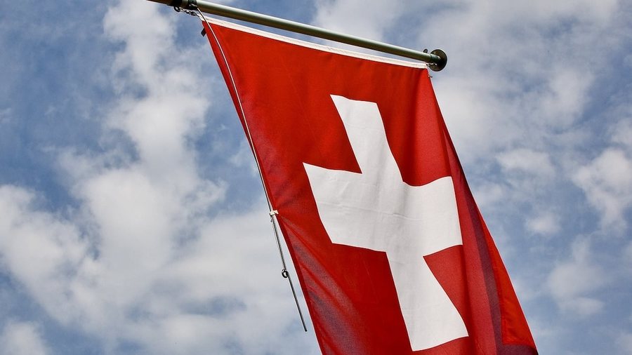 85 mijë vende pune për të huajt  Zvicra  hap dyert  për punësim me paga deri në 6 500 euro