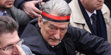 Shqipërisë i mungon e djathta