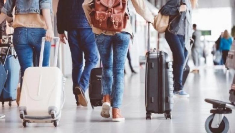 Përse shqiptarët duan Europën  por jo Shqipërinë