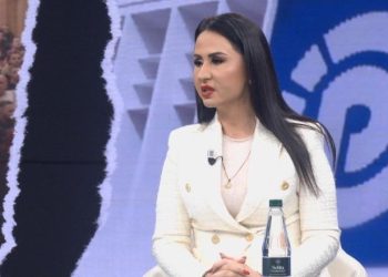 Lëvizja e Salianjit / Ilirjana Kuçana: S’i kam vajtur në takime! PD s’duhet të ndahet