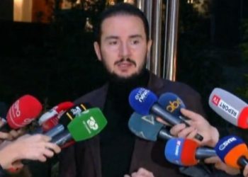 Salianji ironizon pas përplasjes me Nokën e Berishën: Pati ‘protestë’ 4-orëshe ndaj demokratëve të pakënaqur