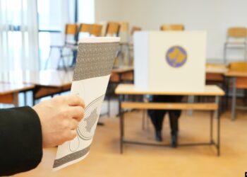 Zgjedhjet në Kosovë, pjesëmarrja 17.84% deri në orën 13:00