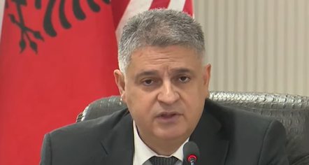  Dumani luftarak  nuk e ka trembur presioni   Xholi  Nuk do fusja kurrë njerëz në burg pa prova