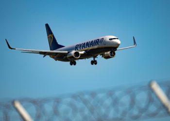 Ryanair në shënjestër të Autoritetit të Konkurrencës, rrezikon gjobën rekord prej 1 miliard eurosh