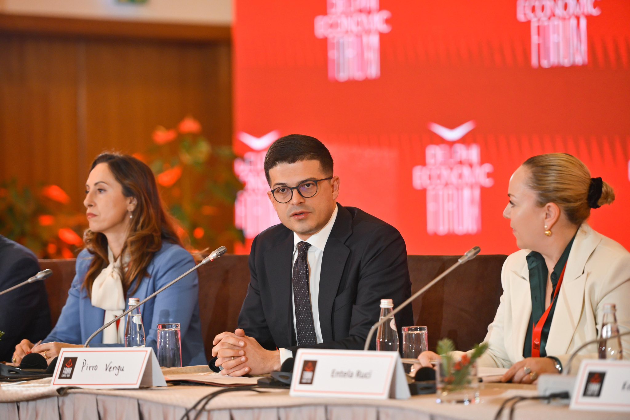 Vengu në Forumin Ekonomik  Korridori VIII  jo vetëm rrugë  por edhe aset strategjik për sigurinë e NATO s