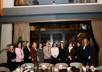 Spiropali me deputetet shqiptare në Shkup: Interesi i shqiptarëve mbi dallimet politike