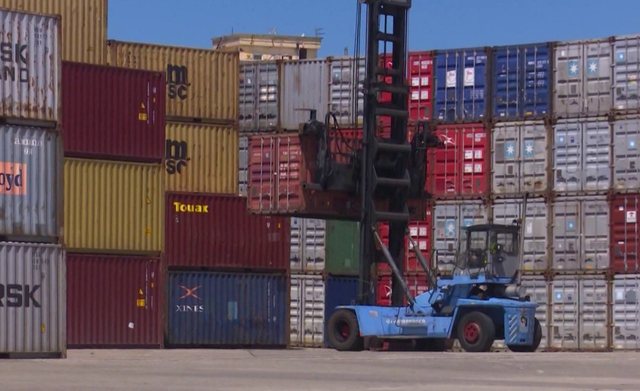 Çmim reference për mallrat në doganë  ekspertët  Rriten kostot për qytetarët